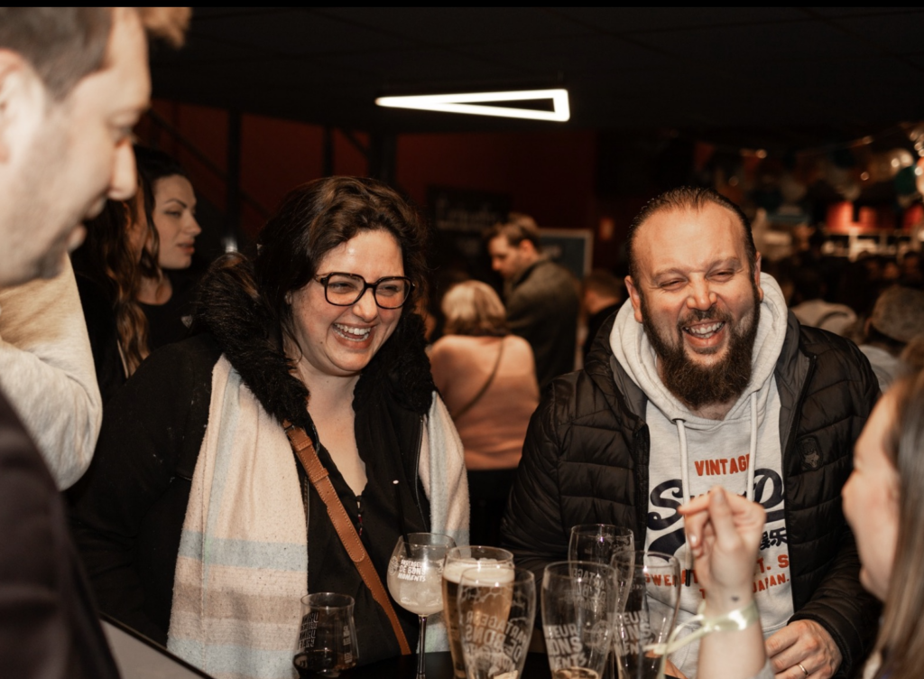 Le magicien à Genève Hervé Troccaz lors d'une soirée d'entreprise